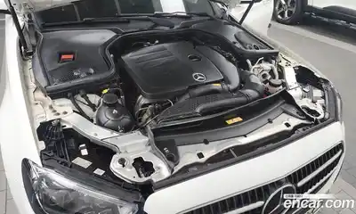 Mercedes-Benz E-Class 2021 2.0 гидро, миниатюра 6