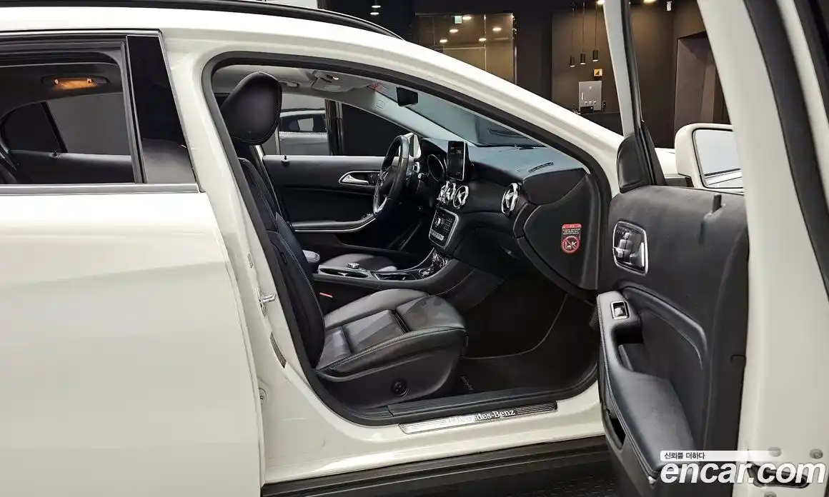 Mercedes-Benz GLA-Class 2017 2.0 гидро в Москве № 229645, фото 10