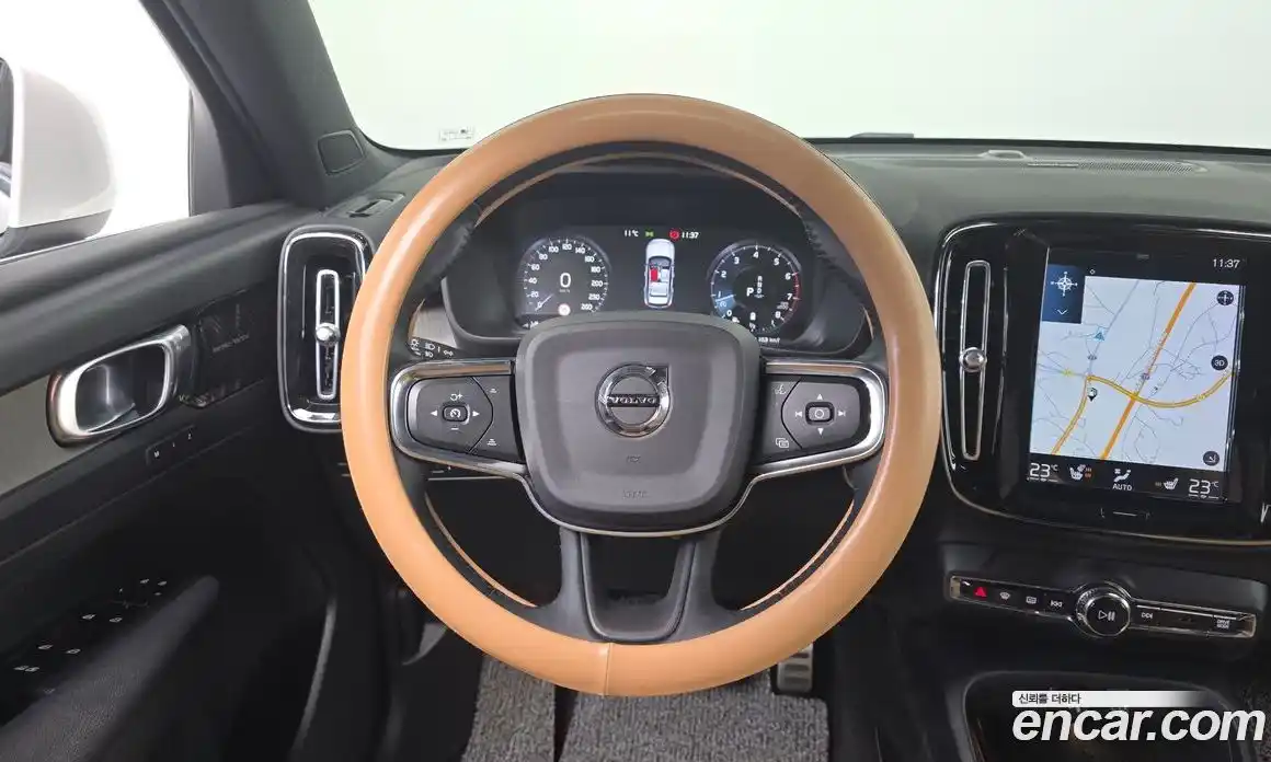 Volvo XC40 2021 2.0 гидро в Москве № 230597, фото 13