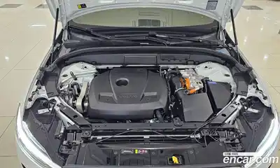 Volvo XC60 2024 2.0 гидро в Москве № 230882, миниатюра 6