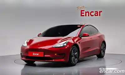 Tesla Model 3, 2022