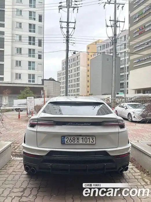 Lamborghini Urus 2024 4.0 гидро в Москве № 246810, фото 4