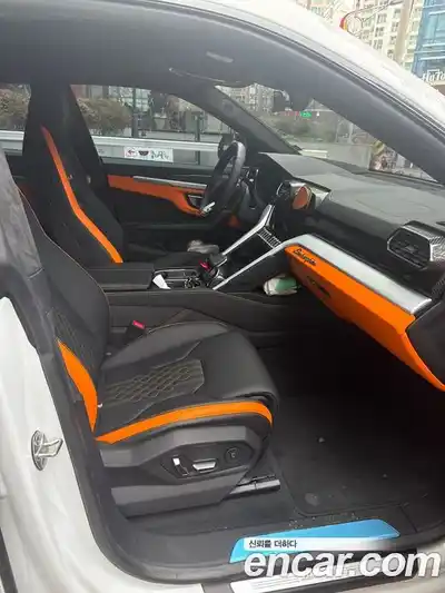 Lamborghini Urus 2024 4.0 гидро в Москве № 246810, миниатюра 6