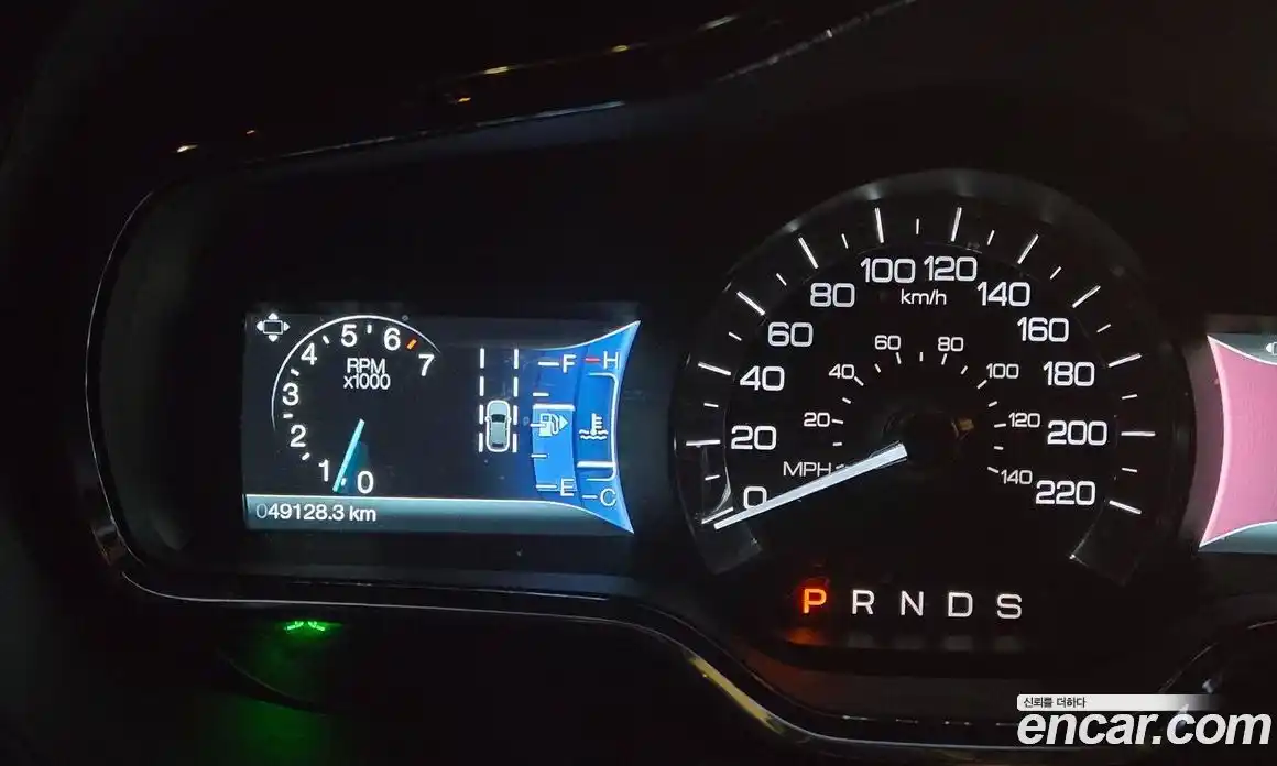 Lincoln MKT 2014 3.5 гидро в Москве № 255879, фото 16