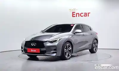 Infiniti Q30, 2017