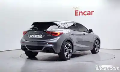 Infiniti Q30 2017 2.0 гидро в Москве № 256128, миниатюра 2