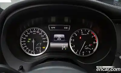 Infiniti Q30 2017 2.0 гидро в Москве № 256128, миниатюра 8