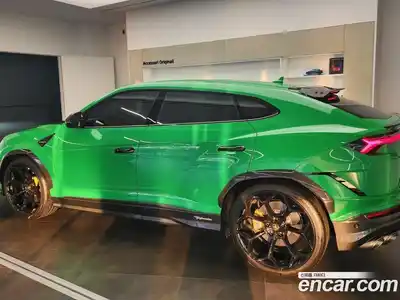 Lamborghini Urus 2024 4.0 гидро в Москве № 256302, миниатюра 2