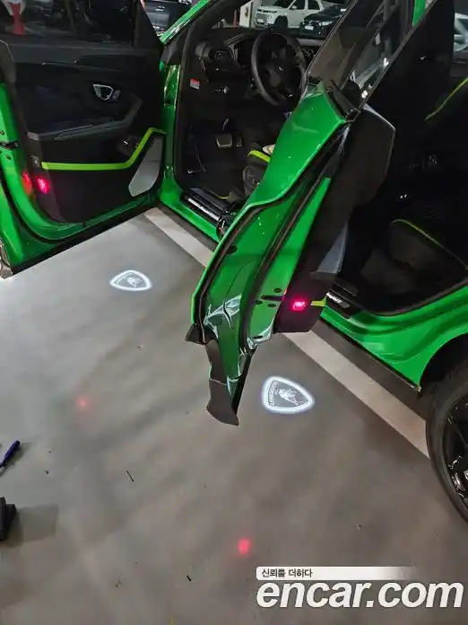 Lamborghini Urus 2024 4.0 гидро в Москве № 256302, фото 6