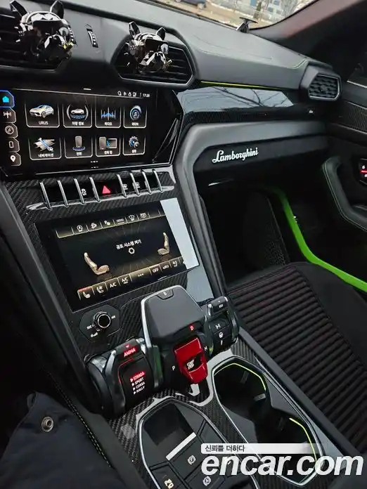 Lamborghini Urus 2024 4.0 гидро в Москве № 256302, фото 9