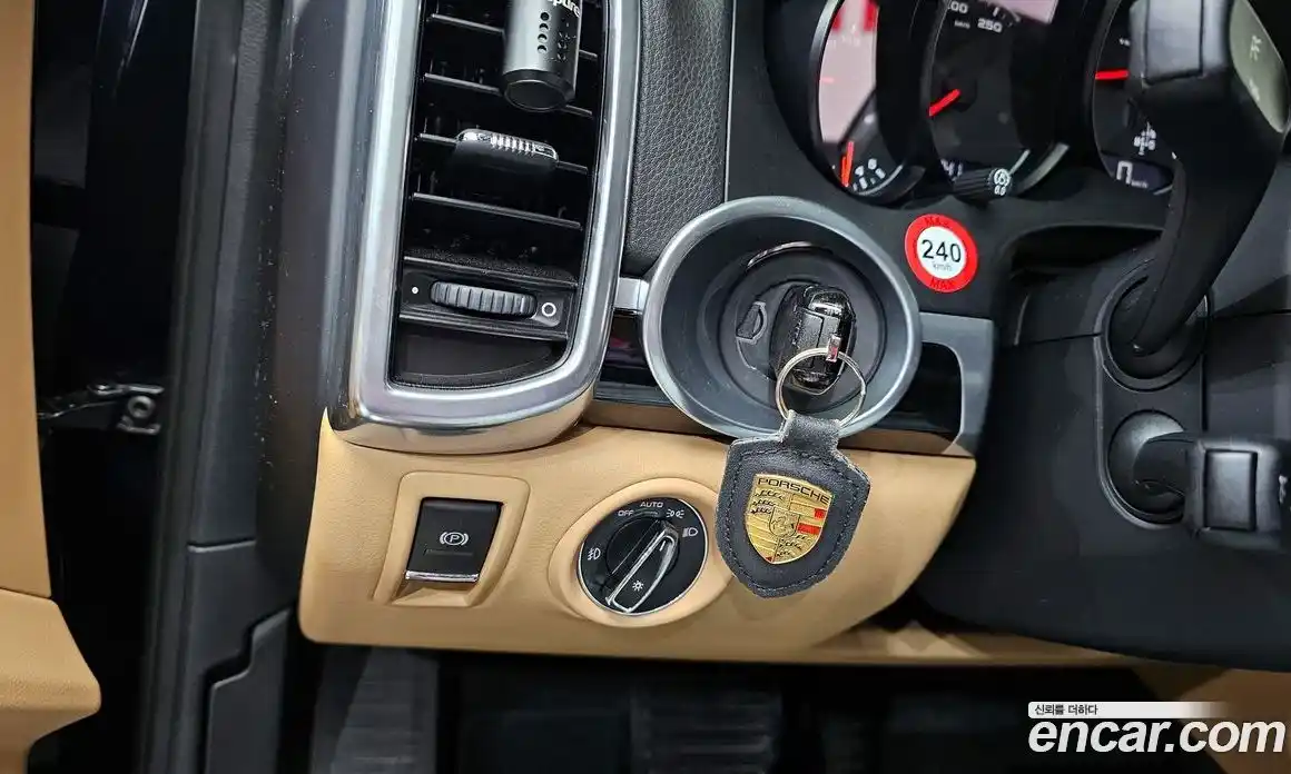 Porsche Cayenne 2016 3.0 гидро в Москве № 270638, фото 17