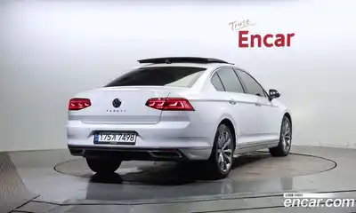 Volkswagen Passat 2021 2.0 гидро в Москве № 296303, миниатюра 2