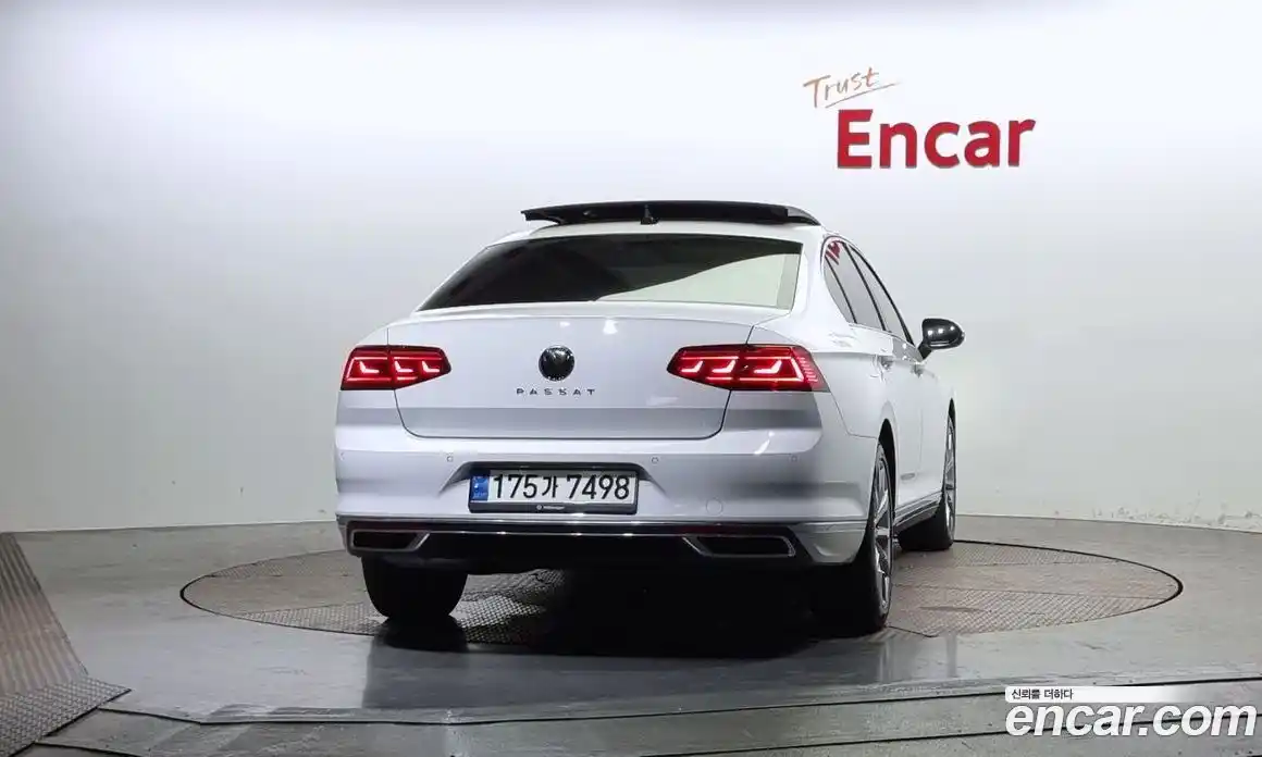 Volkswagen Passat 2021 2.0 гидро в Москве № 296303, фото 4