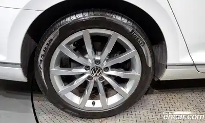 Volkswagen Passat 2021 2.0 гидро в Москве № 296303, миниатюра 5