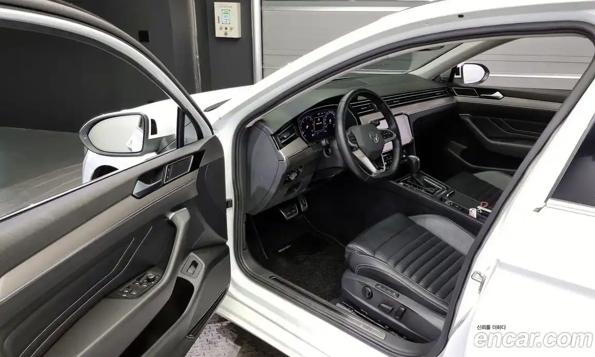 Volkswagen Passat 2021 2.0 гидро в Москве № 296303, фото 10
