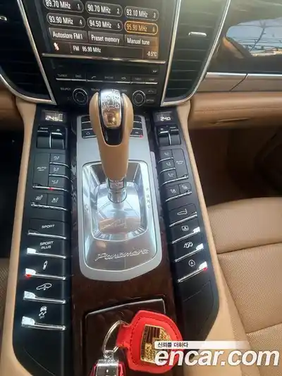Porsche Panamera 2010 4.8 гидро в Москве № 297767, миниатюра 9