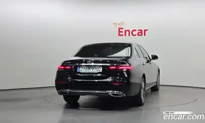 Mercedes-Benz E-Class 2023 2.0 гидро, миниатюра 4