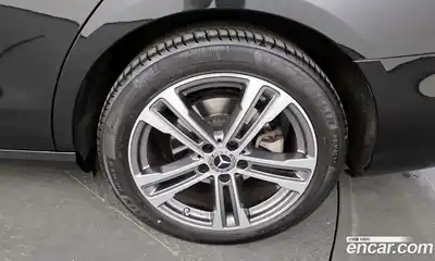 Mercedes-Benz E-Class 2023 2.0 гидро, миниатюра 5