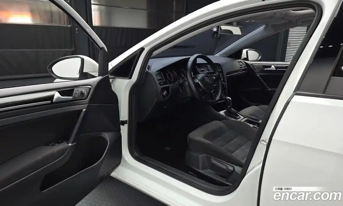 Volkswagen Golf 2015 2.0 гидро в Москве № 358165, фото 10