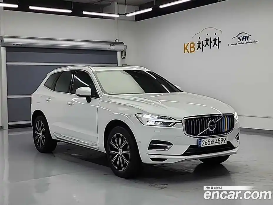 Volvo XC60 2021 2.0 гидро в Москве № 373843, фото 4