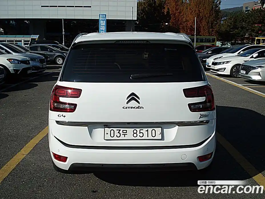 Citroen C4 Picasso 2017 1.6 гидро в Москве № 380749, фото 18