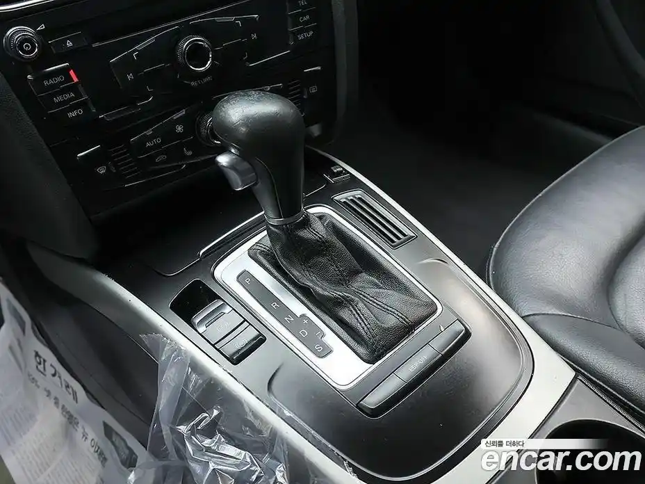 Audi A4 2010 2.0 гидро в Москве № 391871, фото 10