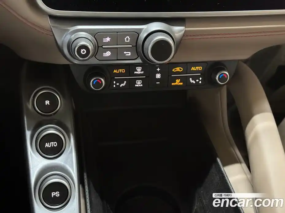 Ferrari GTC4 Lusso 2018 6.3 гидро в Москве № 443061, фото 17