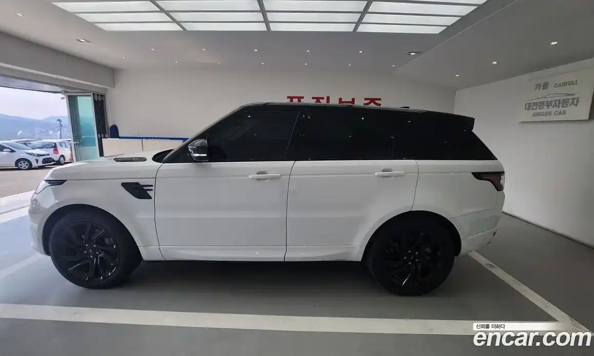 Land Rover Range-Rover Sport 2021 3.0 гидро в Москве № 496065, фото 4