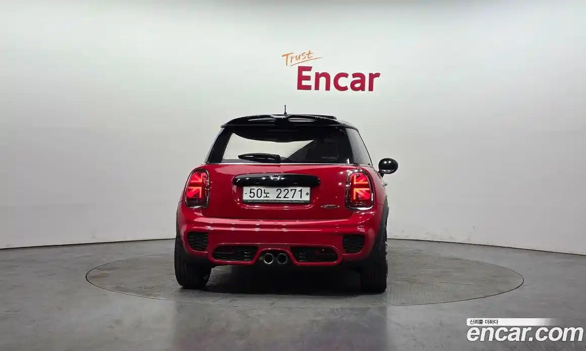 Mini Cooper 2019 2.0 гидро в Москве № 546375, фото 4
