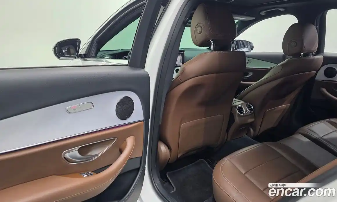 Mercedes-Benz E-Class 2020 2.0 гидро, фото 18