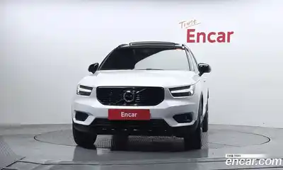 Volvo XC40 2020 2.0 гидро в Москве № 593661, миниатюра 3