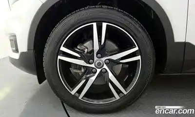 Volvo XC40 2020 2.0 гидро в Москве № 593661, миниатюра 5