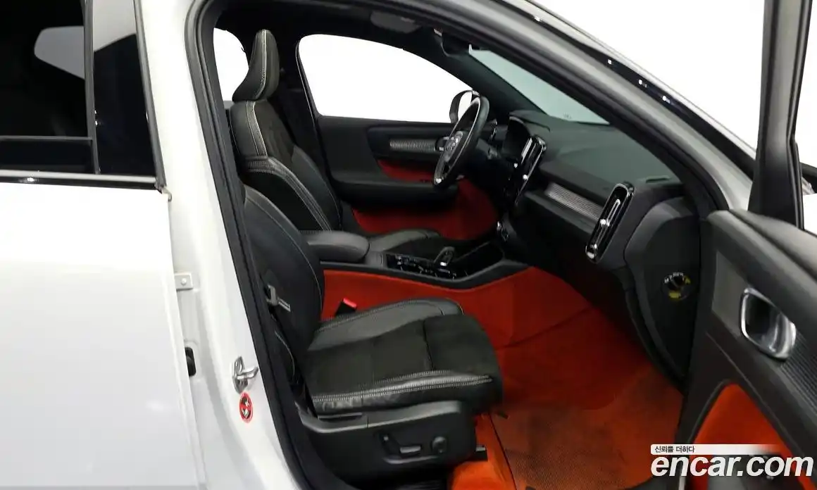 Volvo XC40 2020 2.0 гидро в Москве № 593661, фото 10