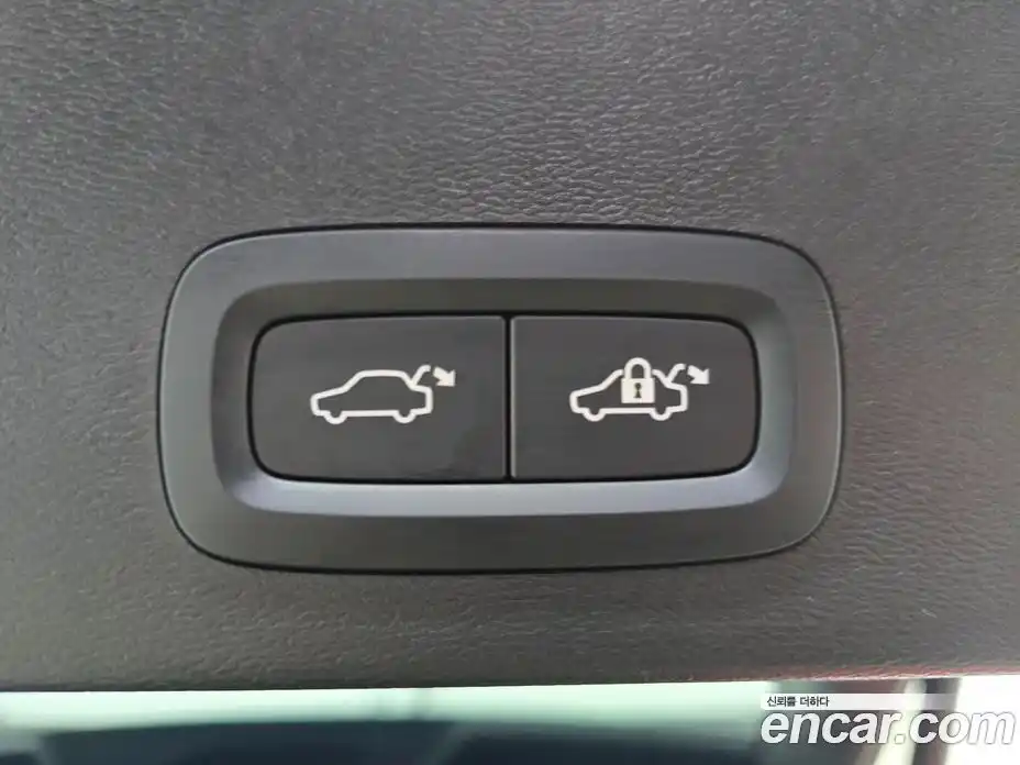 Volvo XC40 2024 2.0 гидро в Москве № 593820, фото 20