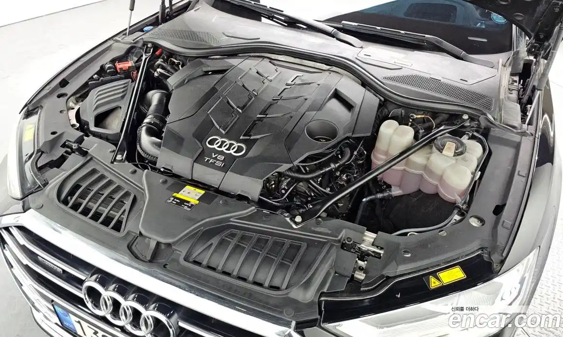 Audi A8 2021 4.0 гидро в Москве, фото 6