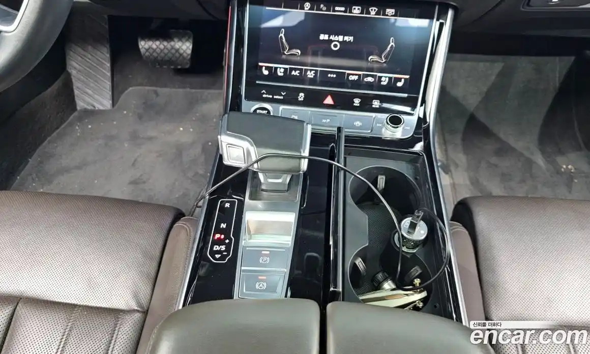 Audi A8 2021 4.0 гидро в Москве, фото 9