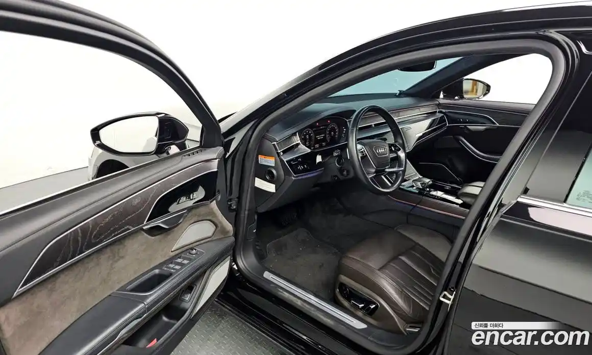 Audi A8 2021 4.0 гидро в Москве, фото 10