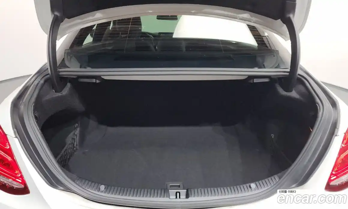 Mercedes-Benz C-Class 2017 2.0 гидро в Москве № 822368, фото 20