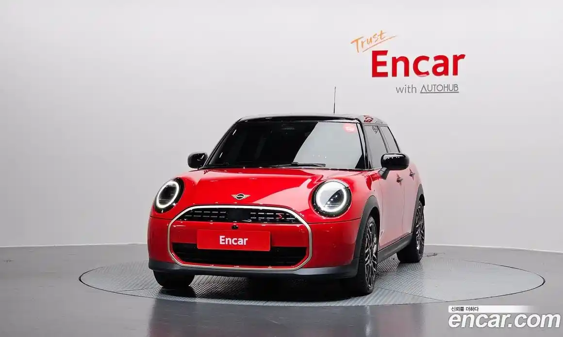Mini Cooper 2025 2.0 гидро в Москве № 825228, фото 3