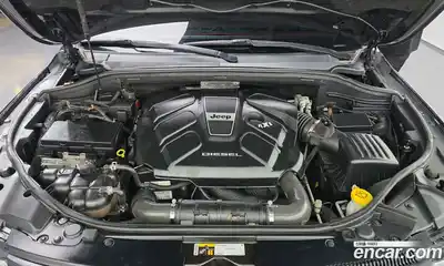 Jeep Cherokee 2019 3.0 гидро в Москве № 826629, миниатюра 5
