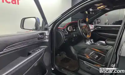 Jeep Cherokee 2019 3.0 гидро в Москве № 826629, миниатюра 9