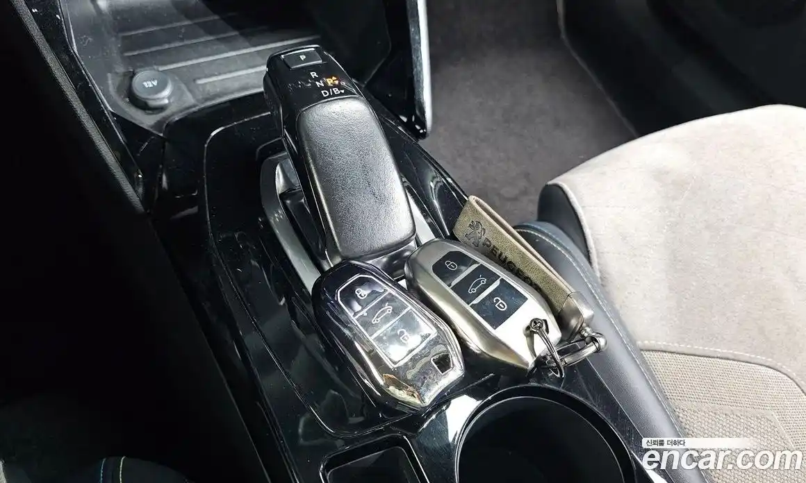 Peugeot 2008 2021 0.1 гидро в Москве № 827494, фото 9