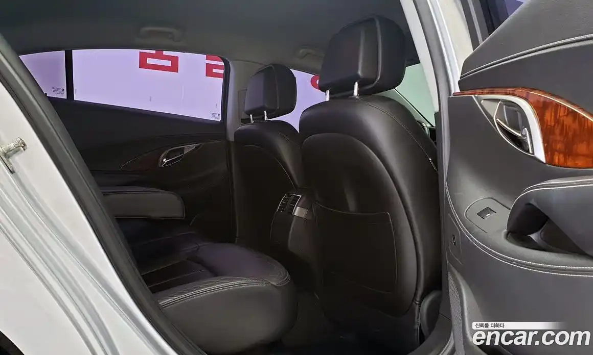 Chevrolet Alpheon 2012 2.4 Автомат в Москве № 891567, фото 16