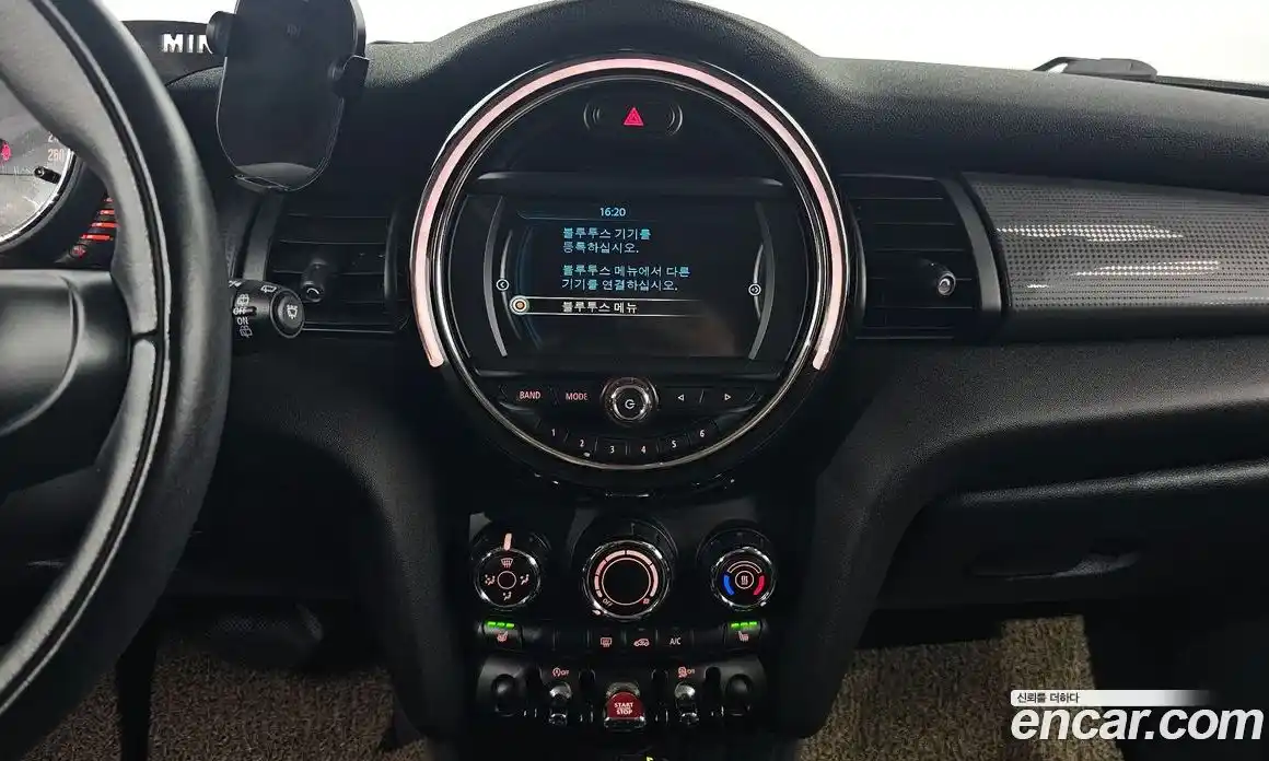 Mini Cooper 2017 1.5 гидро в Москве № 895456, фото 14