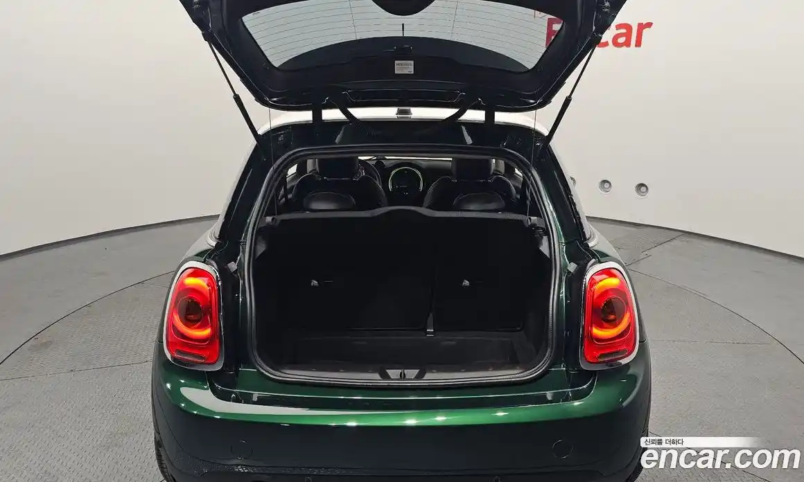 Mini Cooper 2017 1.5 гидро в Москве № 895456, фото 20