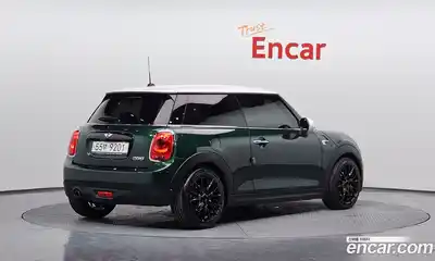 Mini Cooper 2017 1.5 гидро в Москве № 895456, миниатюра 2