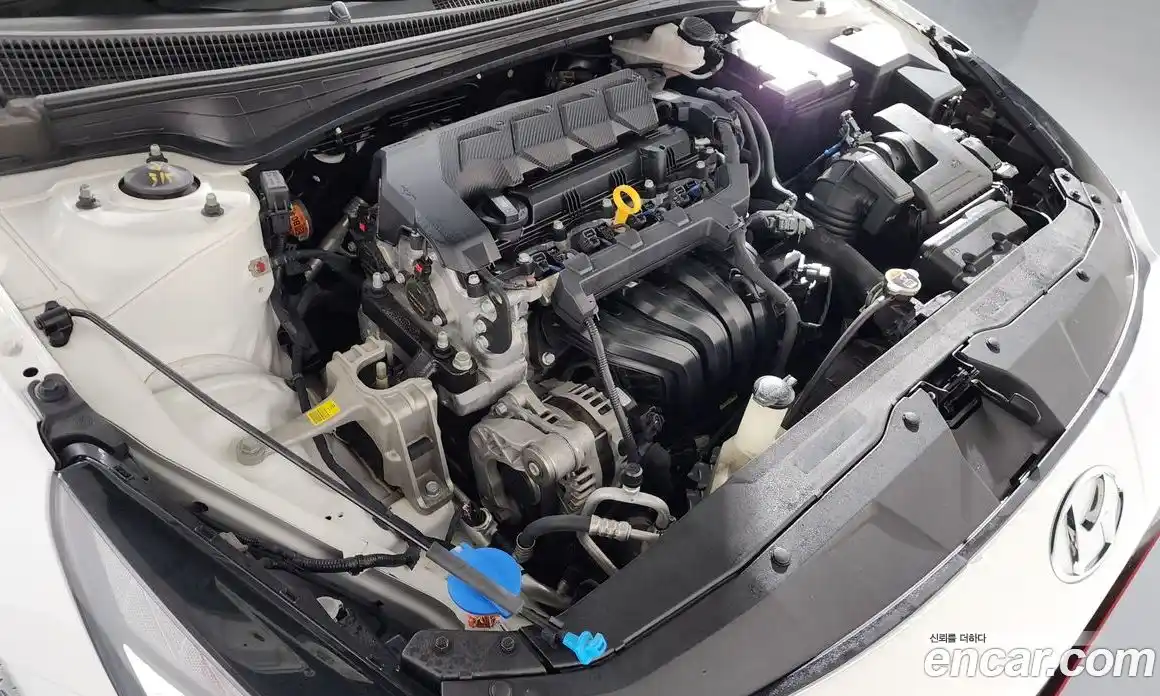 Hyundai Avante 2023 1.6 гидро в Москве № 928099, фото 6