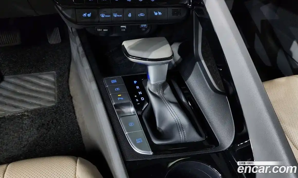 Hyundai Avante 2023 1.6 гидро в Москве № 928099, фото 9
