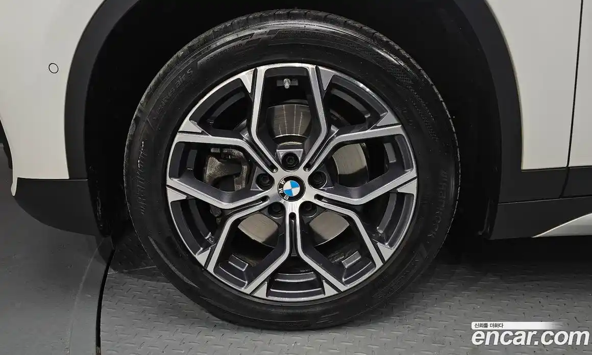 BMW X1 2021 2.0 гидро в Москве № 968250, фото 5