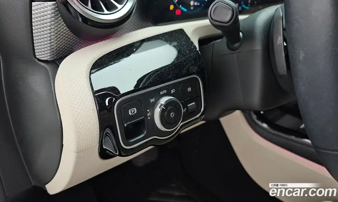Mercedes-Benz A-Class 2021 2.0 гидро в Москве № 969397, фото 18